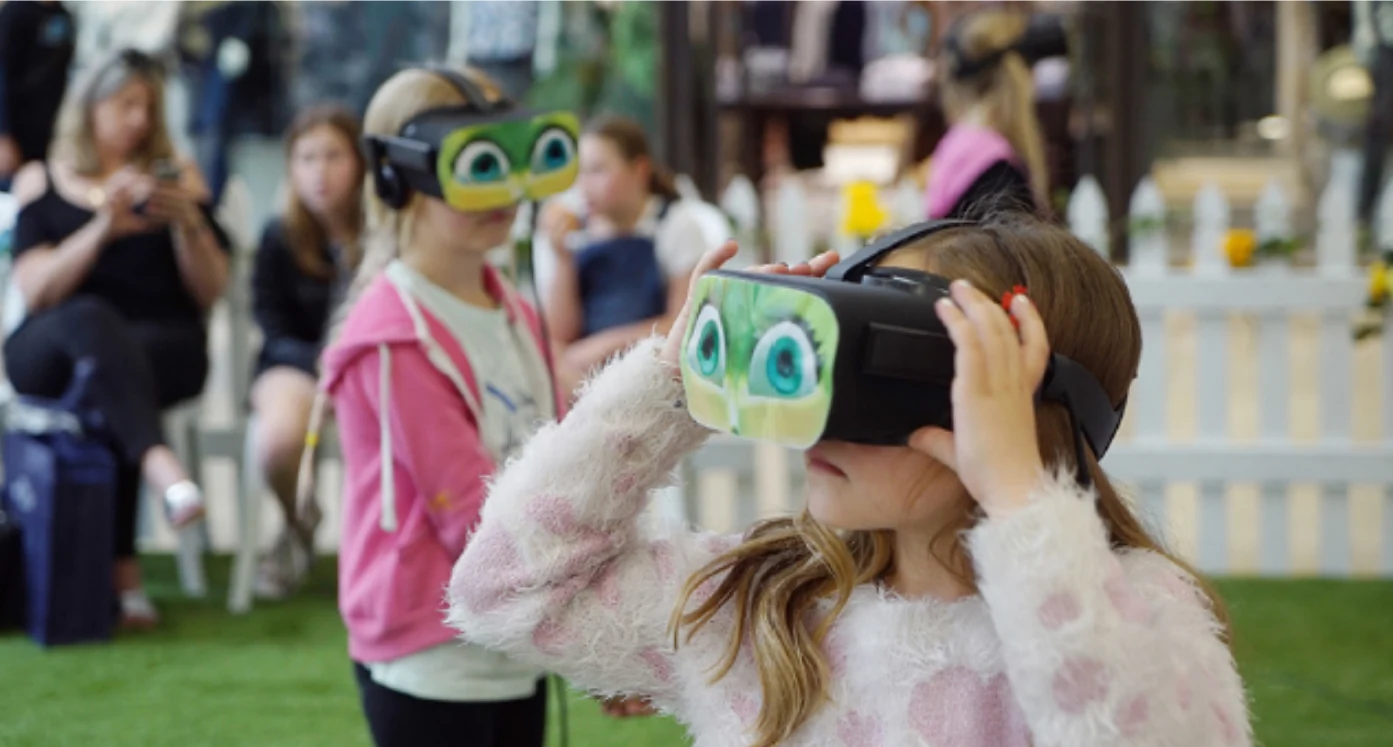 Visitors experiencing The Green Fairy in VR